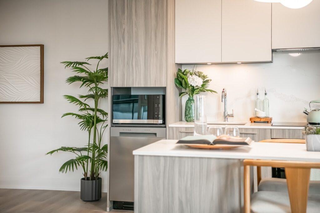 55 Broadway Avenue, Toronto, ON, M4P 1T8 - 4