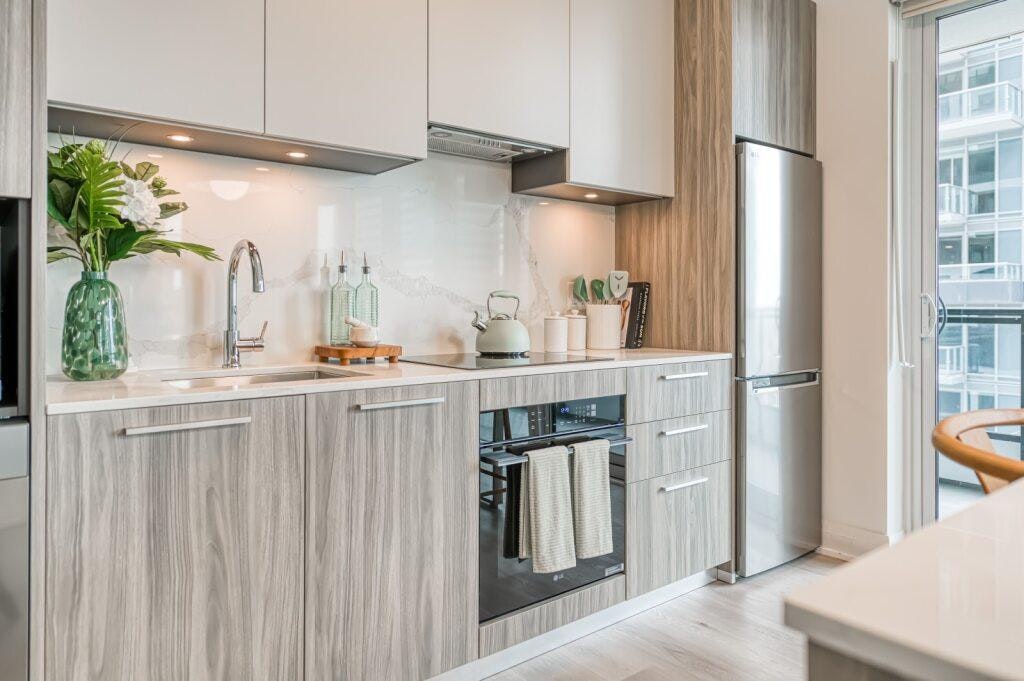 55 Broadway Avenue, Toronto, ON, M4P 1T8 - 3