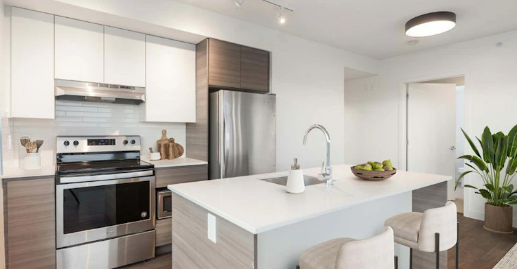 388 Kaslo Street, Vancouver, BC, V5K 0G6 - 11