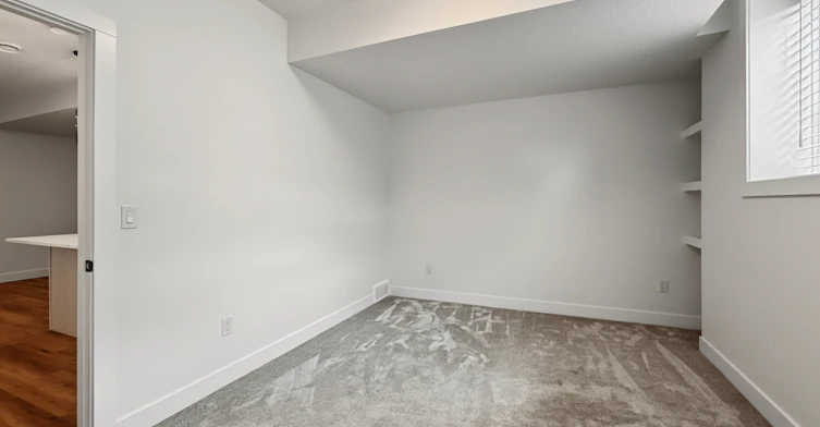 258B-258 22 Avenue Northeast, Calgary, AB, T2E 1T5 - 12