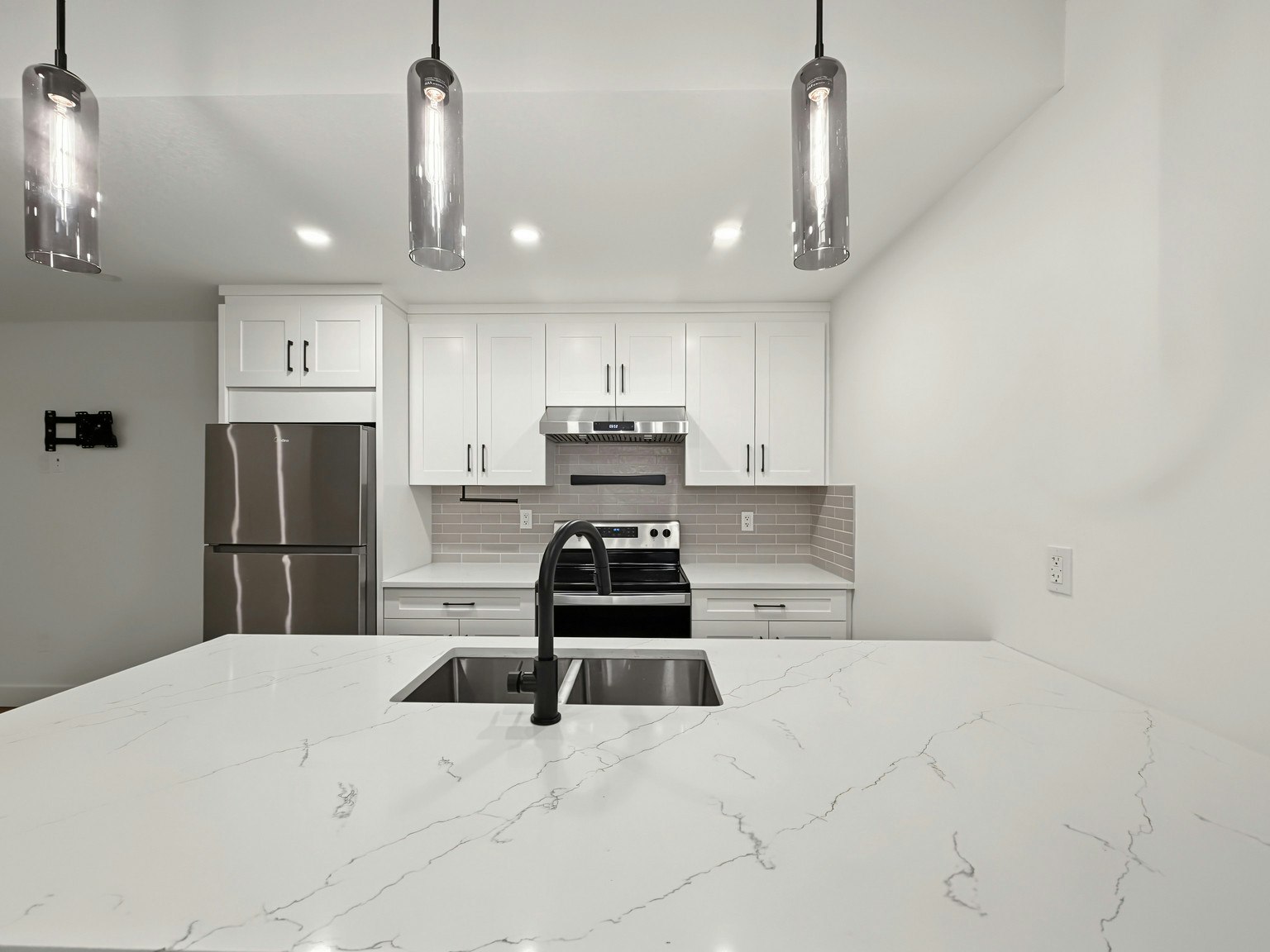 258B-258 22 Avenue Northeast, Calgary, AB, T2E 1T5 - 8
