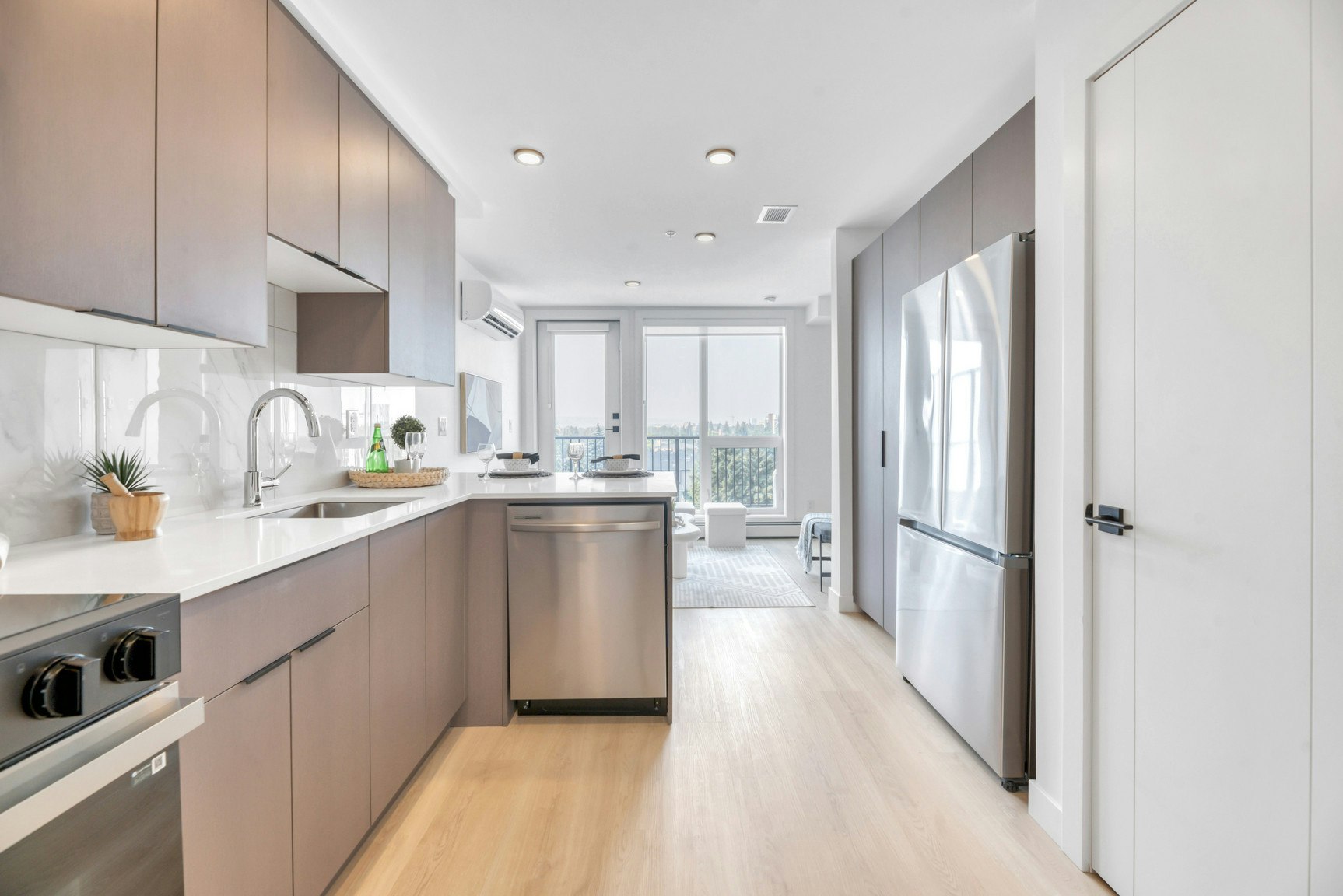 301-2504 22 Street Northwest, Calgary, AB, T2M 3W8 - 36