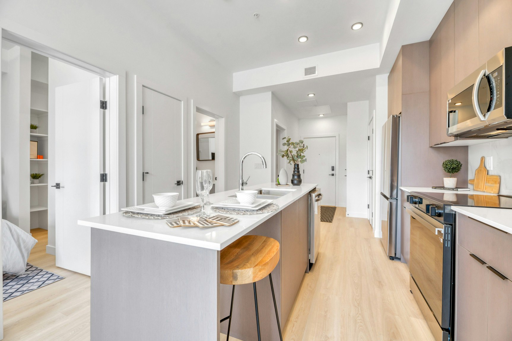 301-2504 22 Street Northwest, Calgary, AB, T2M 3W8 - 21