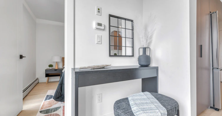 301-2504 22 Street Northwest, Calgary, AB, T2M 3W8 - 39