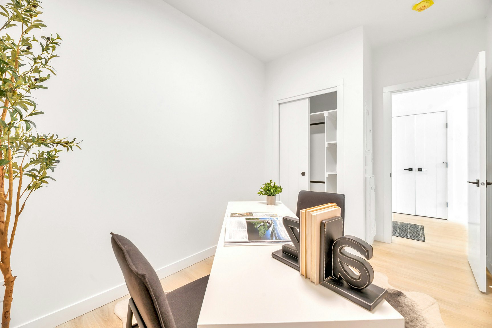 301-2504 22 Street Northwest, Calgary, AB, T2M 3W8 - 26