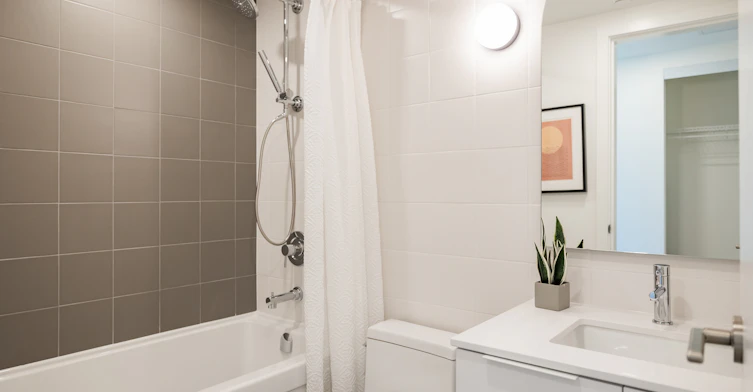 3701-9651 136a Street, Surrey, BC, V3T 4G8 - 18
