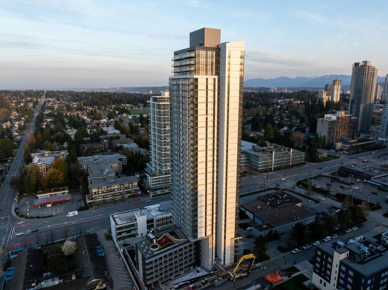 3701-9651 136a Street, Surrey, BC, V3T 4G8 - 3
