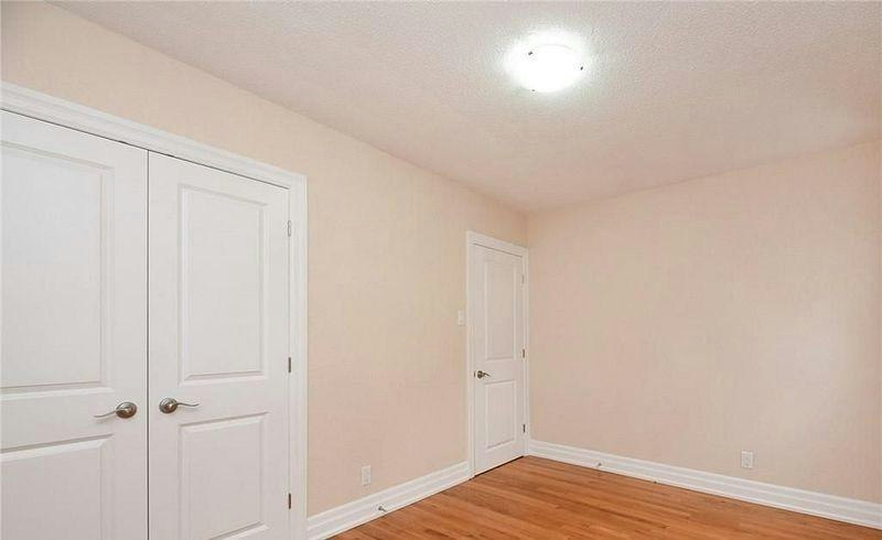 1636 Fisher Avenue, Ottawa, ON, K2C 1X8 - 16