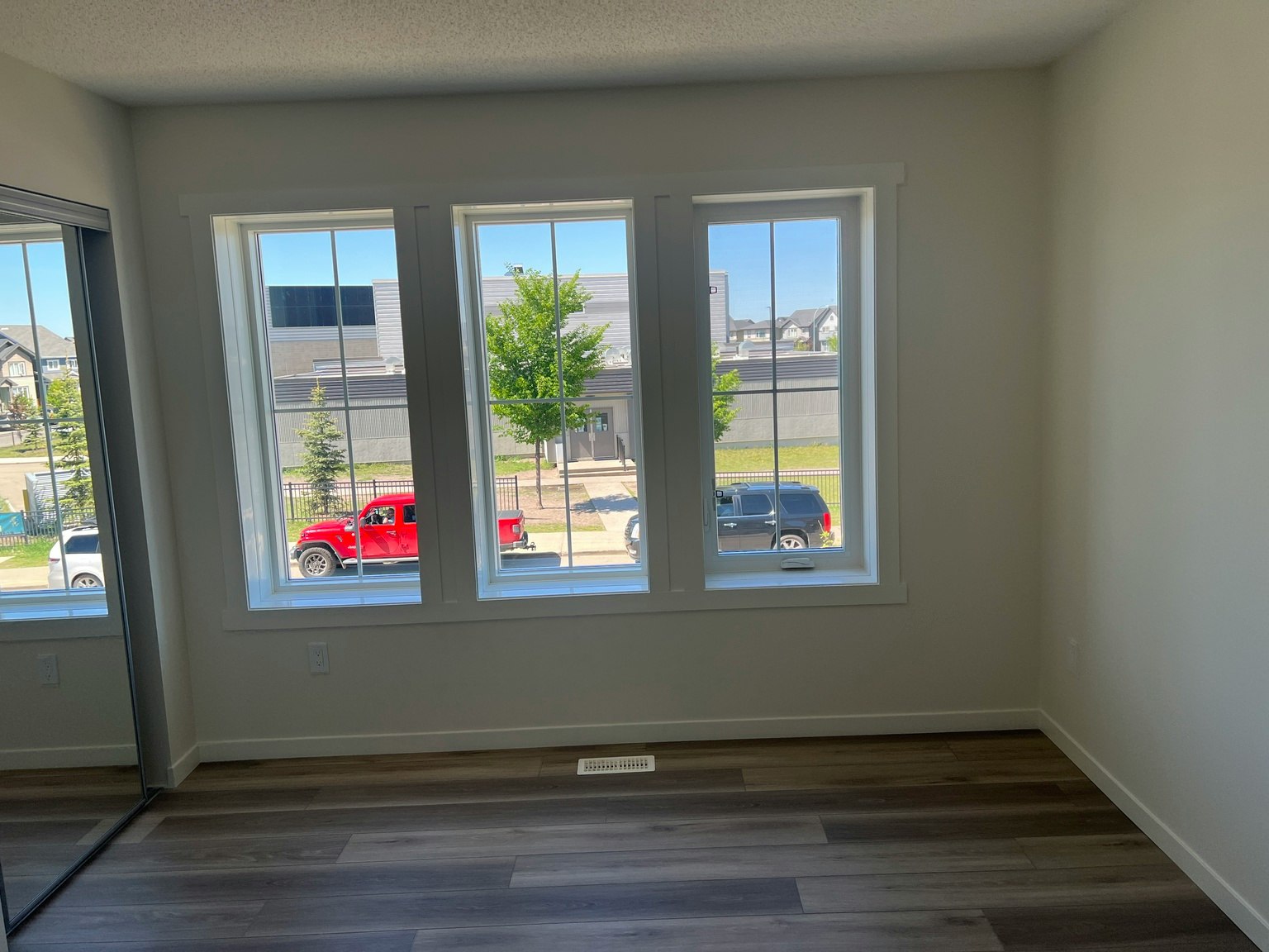 525 Secord Boulevard Nw, Edmonton, AB, T5T 7V3 - 9