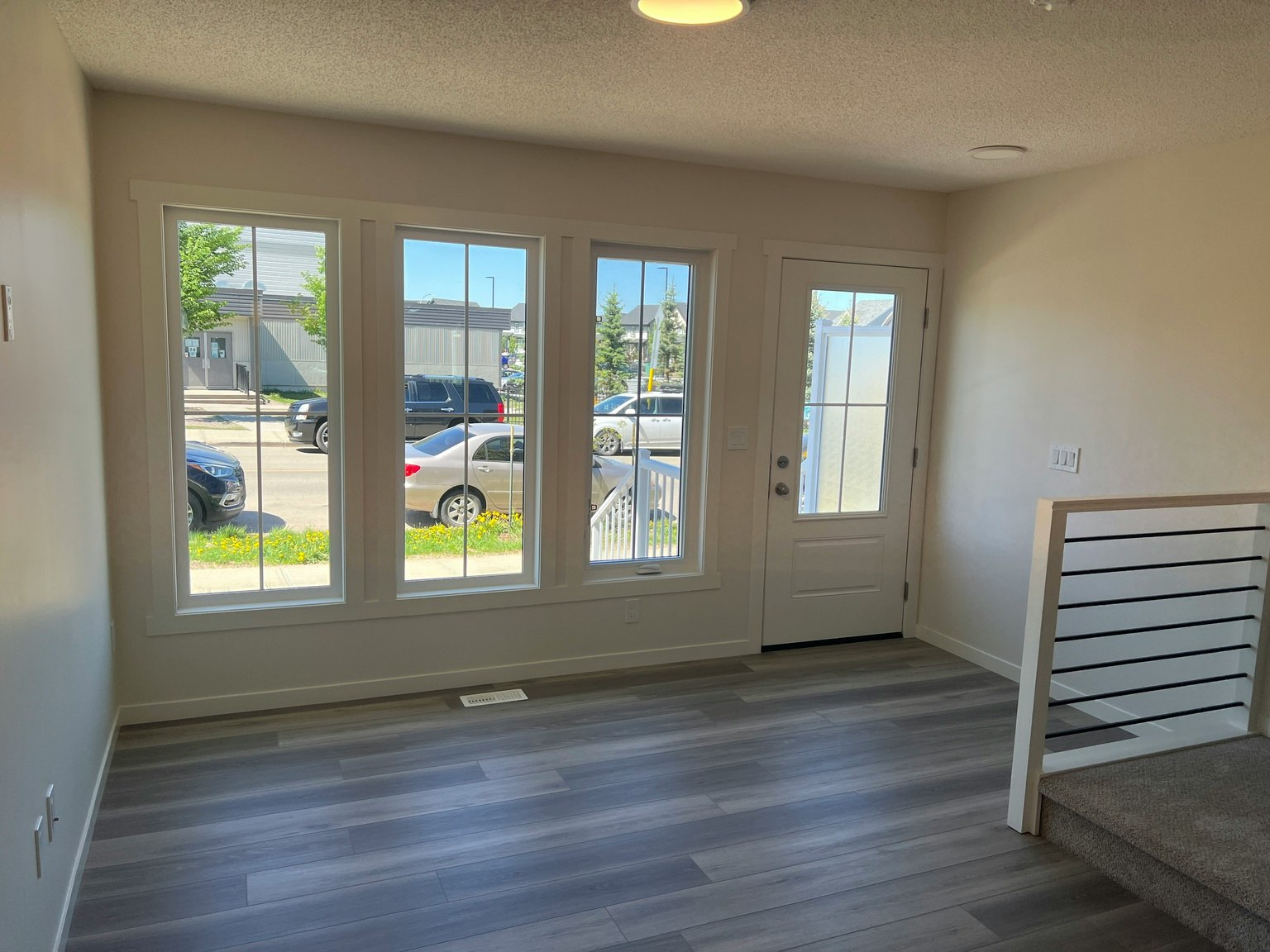 525 Secord Boulevard Nw, Edmonton, AB, T5T 7V3 - 2