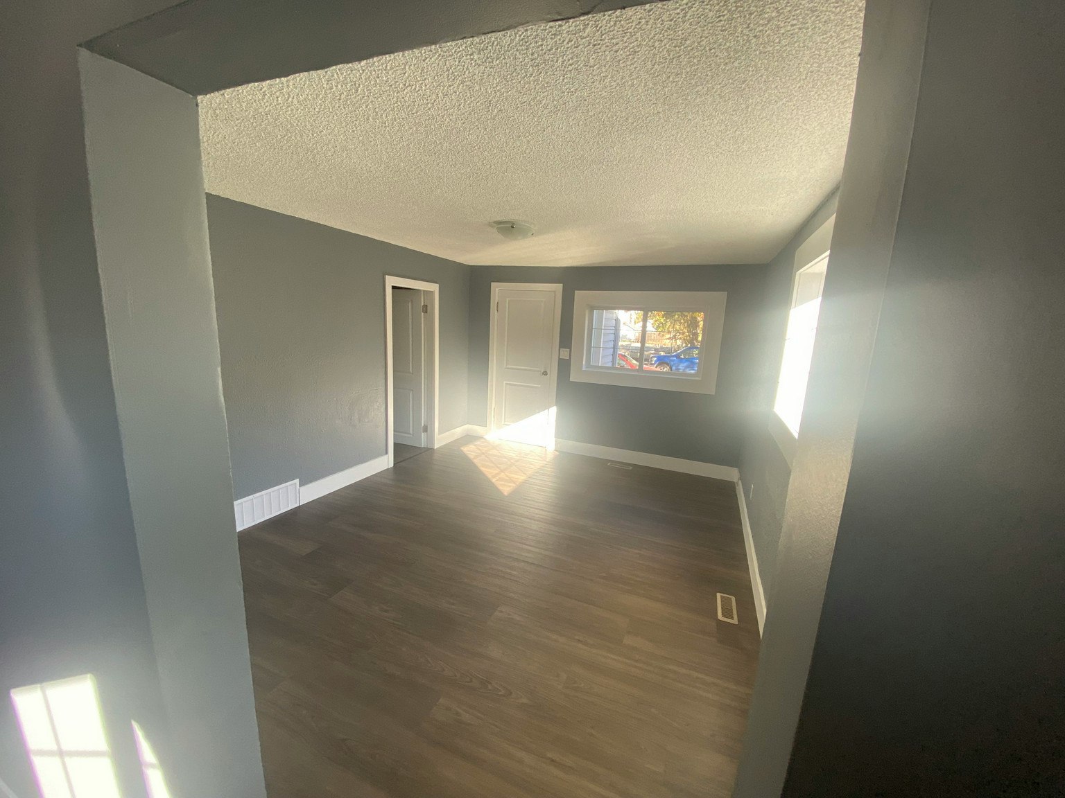 12930 71 Street Northwest, Edmonton, AB, T5C 0M5 - 8