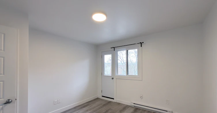 12-3915 Masson Rue, Montréal, QC, H1X 1T2 - 3