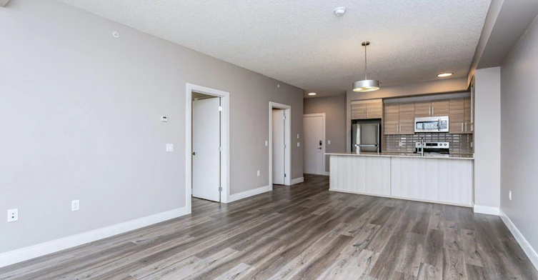 11350 128 Street Northwest, Edmonton, AB, T5M 2T1 - 12