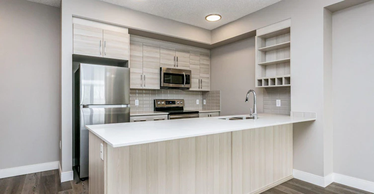 11350 128 Street Northwest, Edmonton, AB, T5M 2T1 - 3