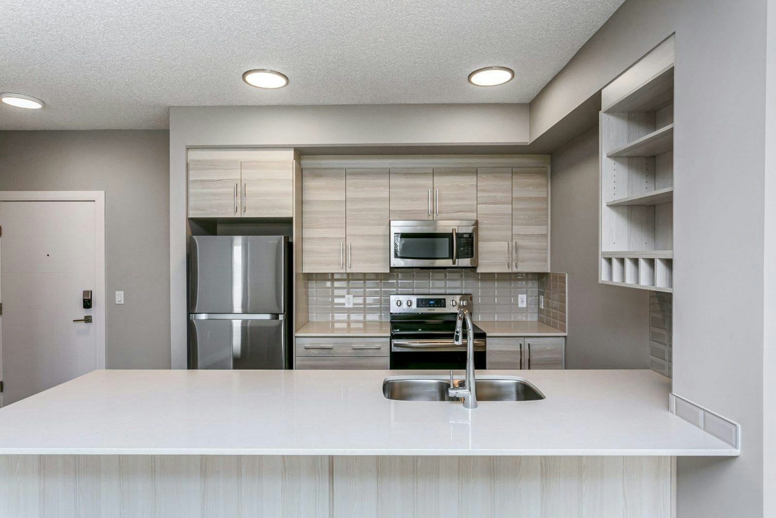11350 128 Street Northwest, Edmonton, AB, T5M 2T1 - 5