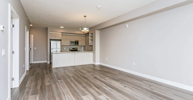 11350 128 Street Northwest, Edmonton, AB, T5M 2T1 - 10