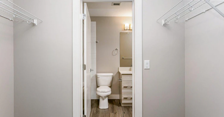 11350 128 Street Northwest, Edmonton, AB, T5M 2T1 - 24