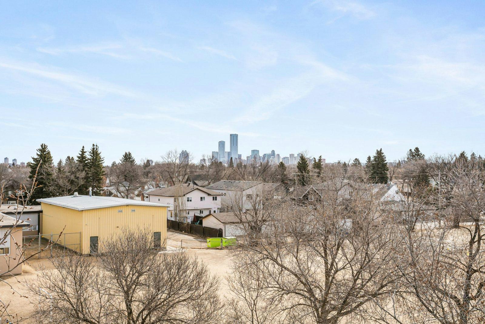 11350 128 Street Northwest, Edmonton, AB, T5M 2T1 - 27