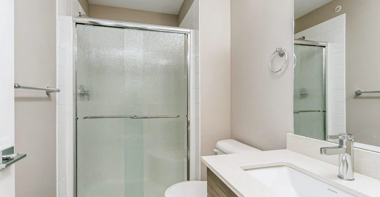 11350 128 Street Northwest, Edmonton, AB, T5M 2T1 - 10