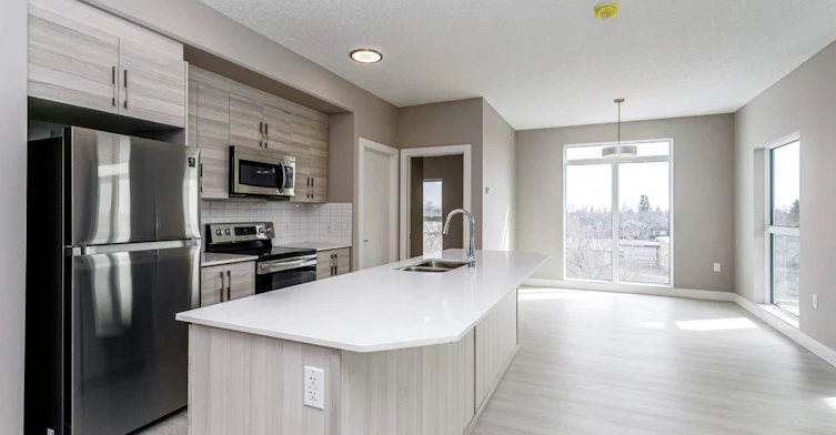 11350 128 Street Northwest, Edmonton, AB, T5M 2T1 - 7