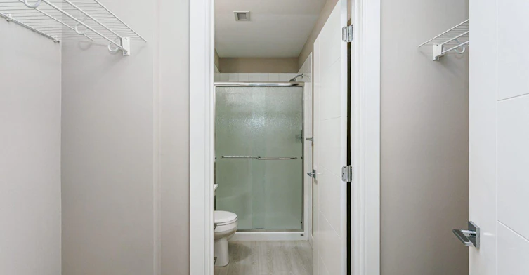 11350 128 Street Northwest, Edmonton, AB, T5M 2T1 - 35