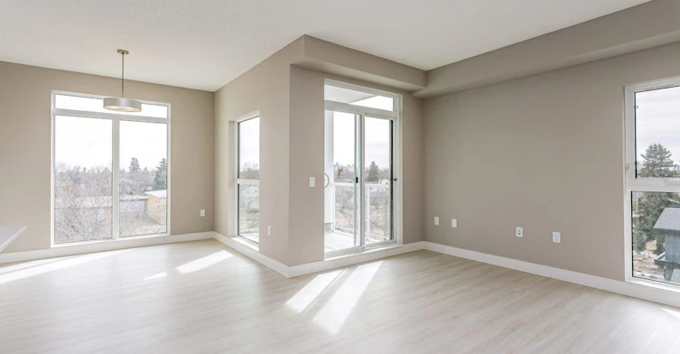 11350 128 Street Northwest, Edmonton, AB, T5M 2T1 - 11