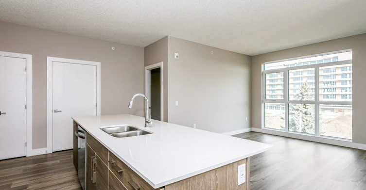 11350 128 Street Northwest, Edmonton, AB, T5M 2T1 - 3