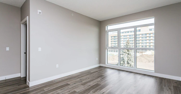 11350 128 Street Northwest, Edmonton, AB, T5M 2T1 - 5