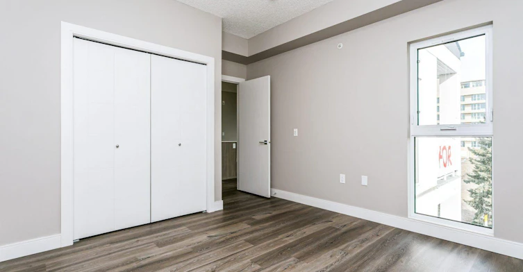 11350 128 Street Northwest, Edmonton, AB, T5M 2T1 - 10