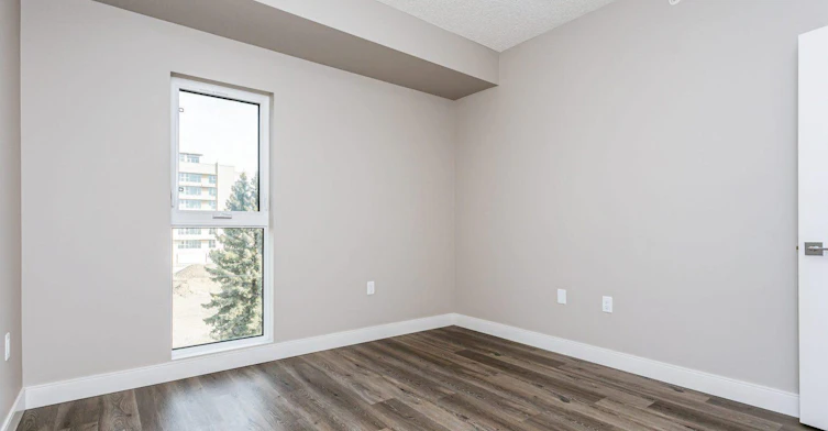 11350 128 Street Northwest, Edmonton, AB, T5M 2T1 - 12