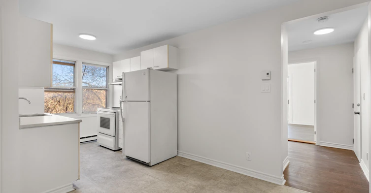 11-4761 Hochelaga Rue, Montréal, QC, H1V 1E5 - 3