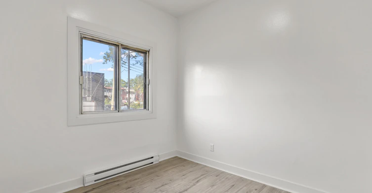 205-7790 Trémolières Avenue, Montréal, QC, H1K 1C4 - 5
