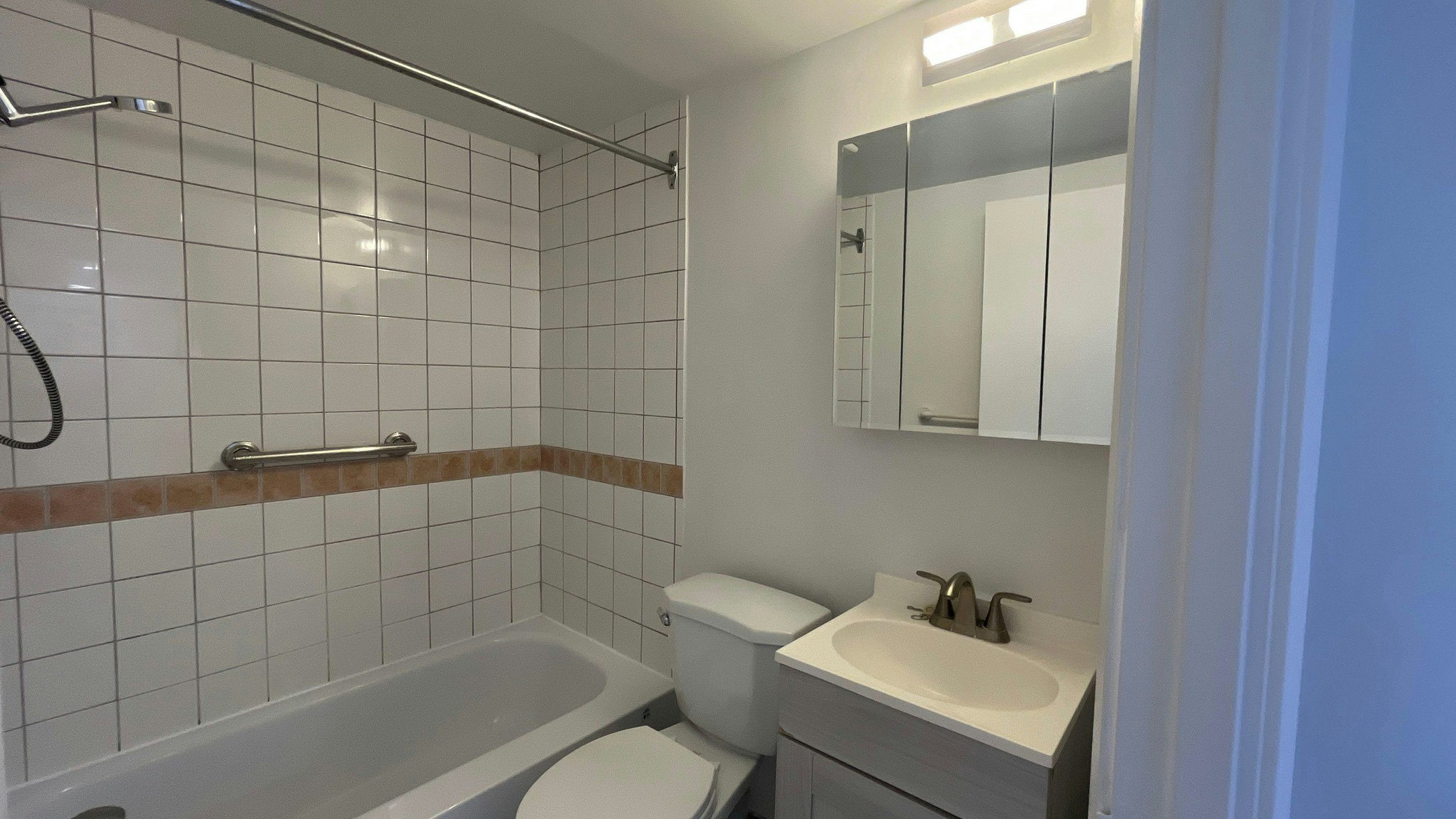 202-7790 Trémolières Avenue, Montréal, QC, H1K 1C4 - 4