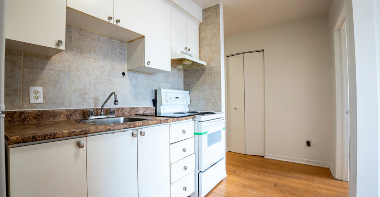 408-1440 Henri Bourassa Boulevard Est, Montréal, QC, H2C 1H3 - 5