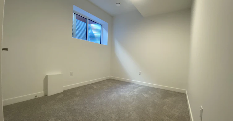 10455 143 Street Northwest, Edmonton, AB, T5N 2S5 - 8