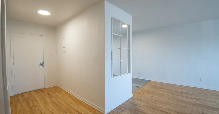 111-575 32e Avenue, Montréal, QC, H8T 1Y2 - 2