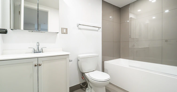 1-5576 Saint Denis Rue, Montréal, QC, H2J 2M5 - 3