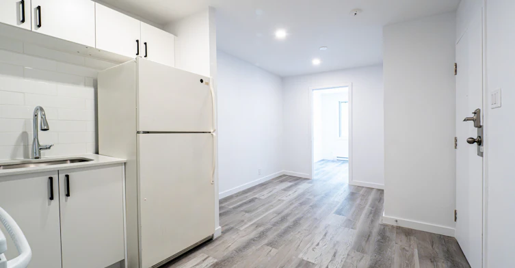 1-5576 Saint Denis Rue, Montréal, QC, H2J 2M5 - 8