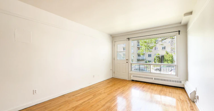 110-6351 Joseph Renaud Boulevard, Montréal, QC, H1K 3T7 - 3