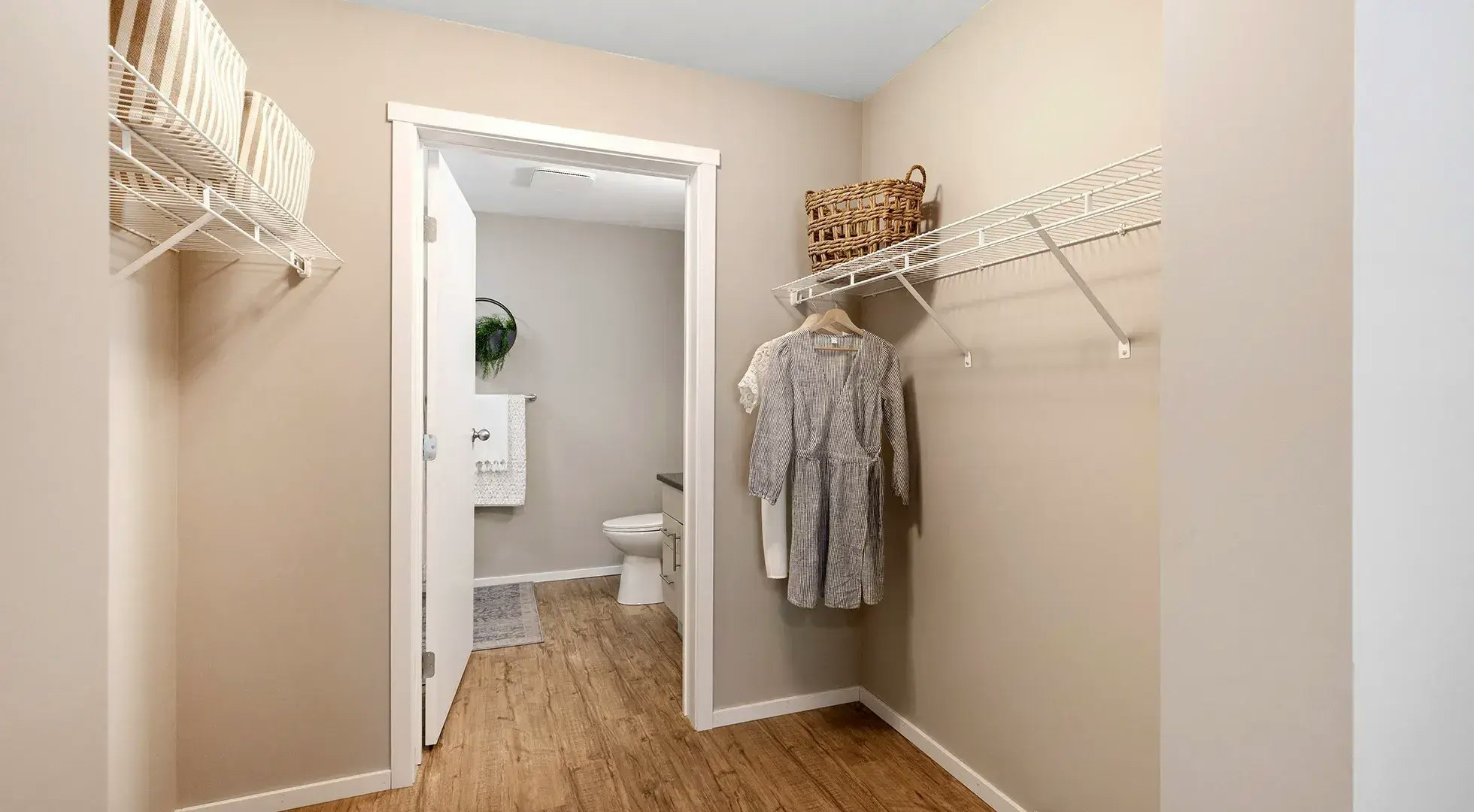 3420 Valleyview Drive, Kamloops, BC, V2C 0H6 - 6