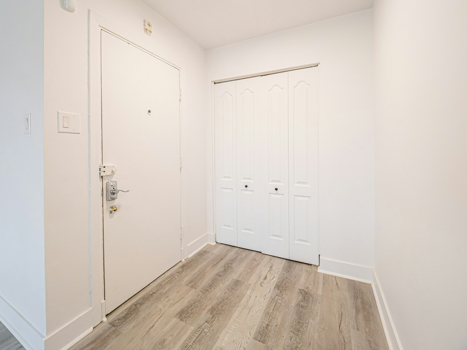 301-8281 Des Vendéens Avenue, Montréal, QC, H1K 1T4 - 3