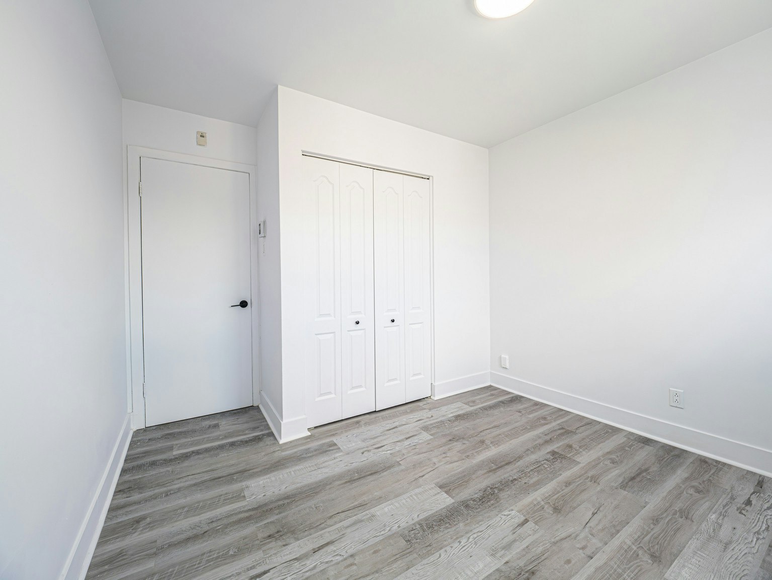 301-8281 Des Vendéens Avenue, Montréal, QC, H1K 1T4 - 10