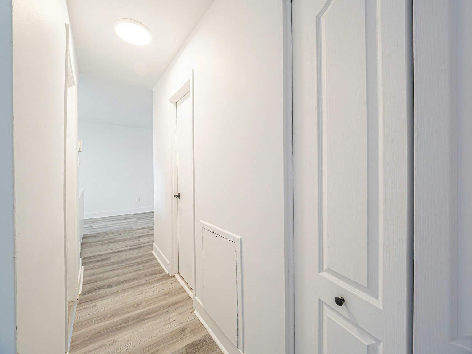 301-8281 Des Vendéens Avenue, Montréal, QC, H1K 1T4 - 8