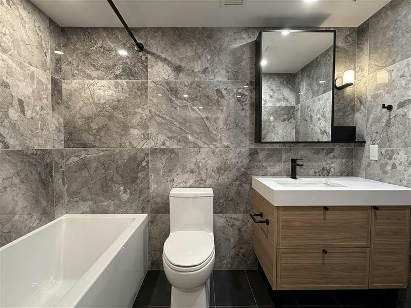 1601-2488 Granville Street, Vancouver, BC, V6H 0E2 - 11