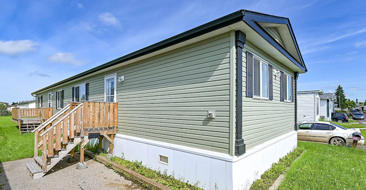 WildroseE-76-JA11683-4202 45th Street, Wetaskiwin, AB, T9A 2L3 - 4