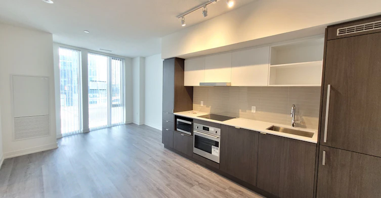 806-138 Downes Street, Toronto, ON, M5E 0E4