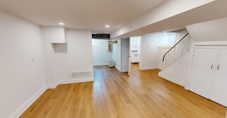 275 Oakwood Avenue, Toronto, ON, M6E 2V3 - 9