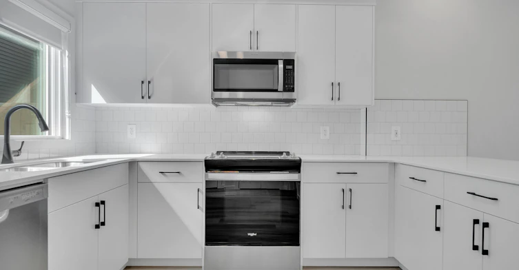 M-8136 227 Street Northwest, Edmonton, AB, T5T 4N5 - 15