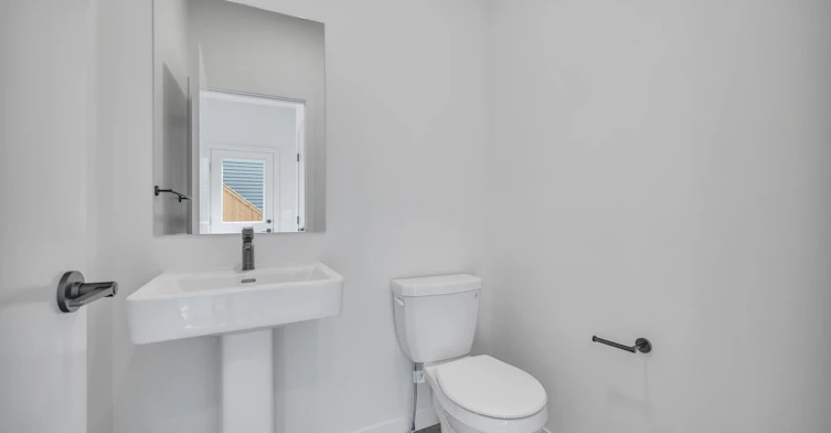 M-8136 227 Street Northwest, Edmonton, AB, T5T 4N5 - 18