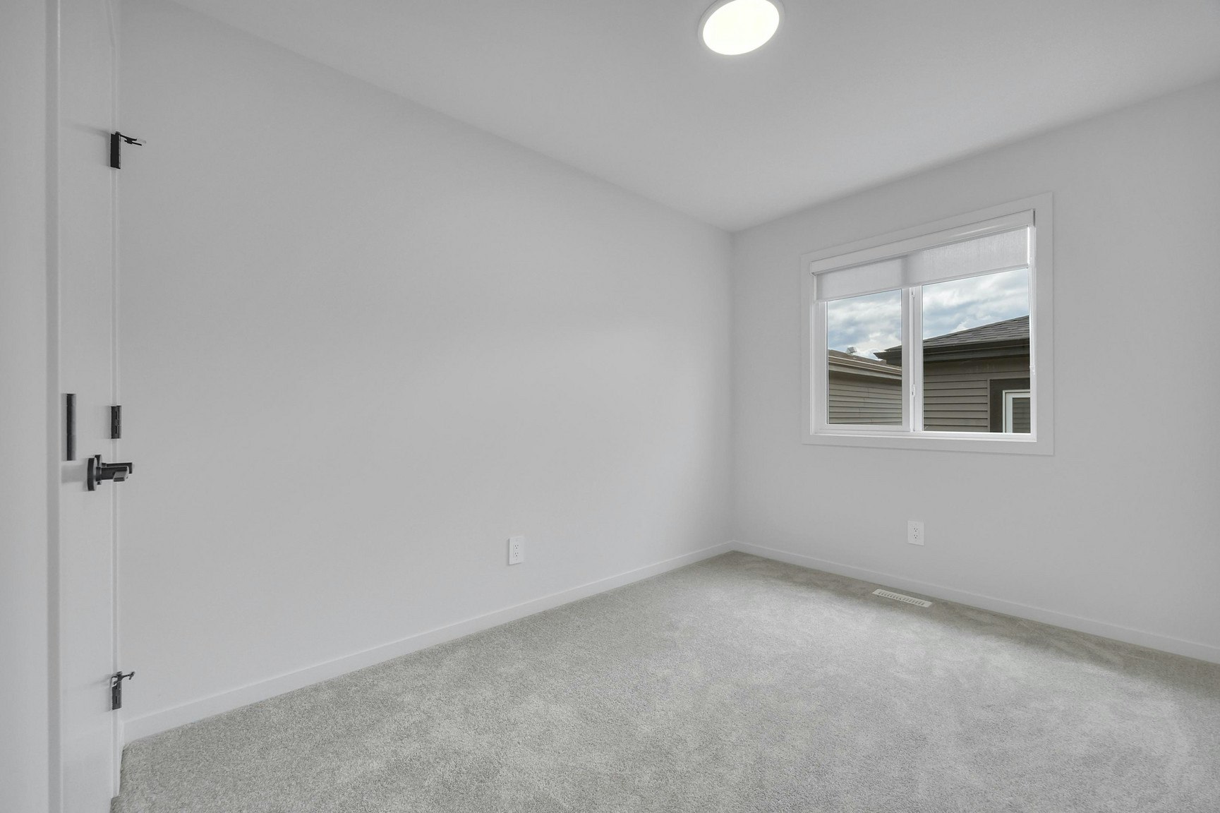 M-8136 227 Street Northwest, Edmonton, AB, T5T 4N5 - 26